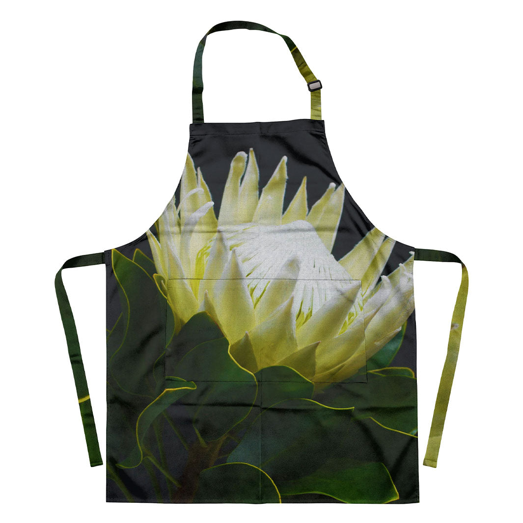 MIDNIGHT WHTIE PROTEA APRON