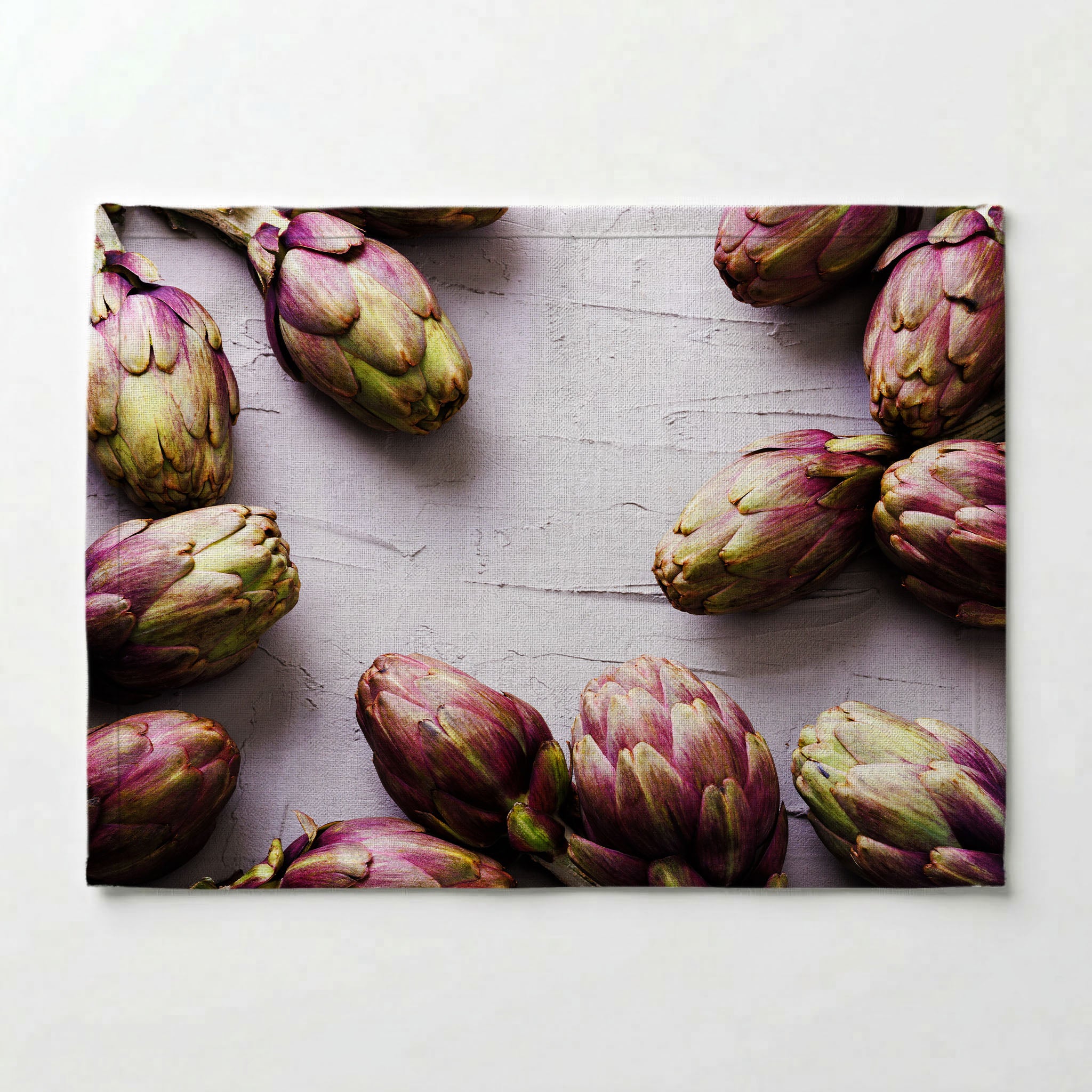 ARTICHOKE DARK PURPLE ON GREY PLACEMAT