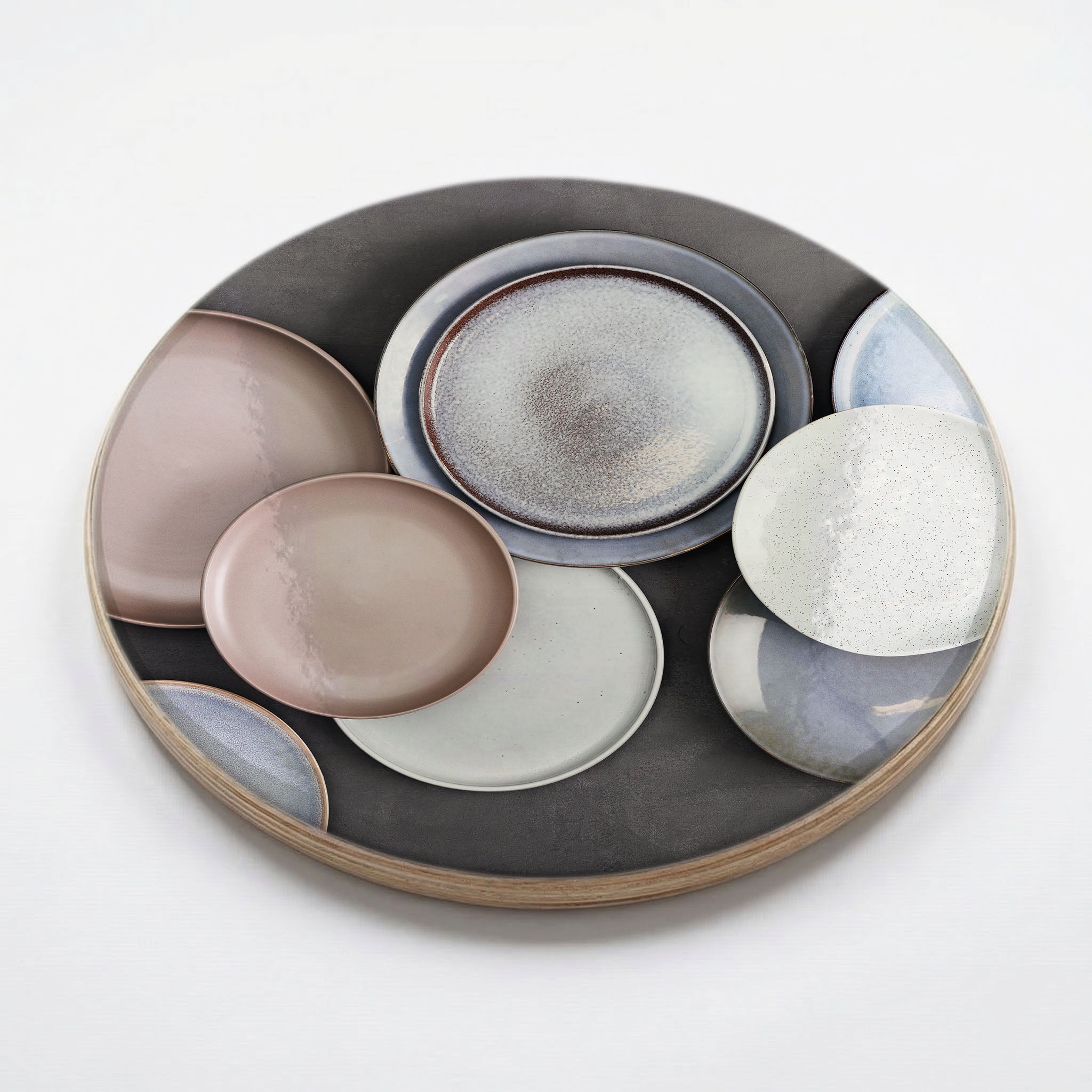 BEIGE PLATES CHEESEBOARD