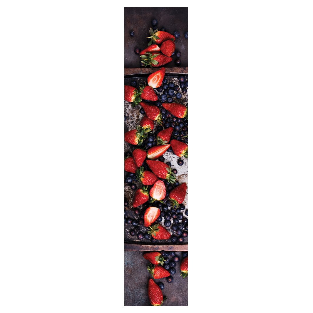 BERRY ARRANGEMENT ON RUSTIC TRAY TABLE RUNNER