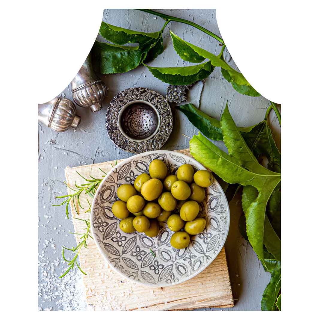 NATURAL SILVER SALT SHAKERS WITH GREEN OLIVES APRON