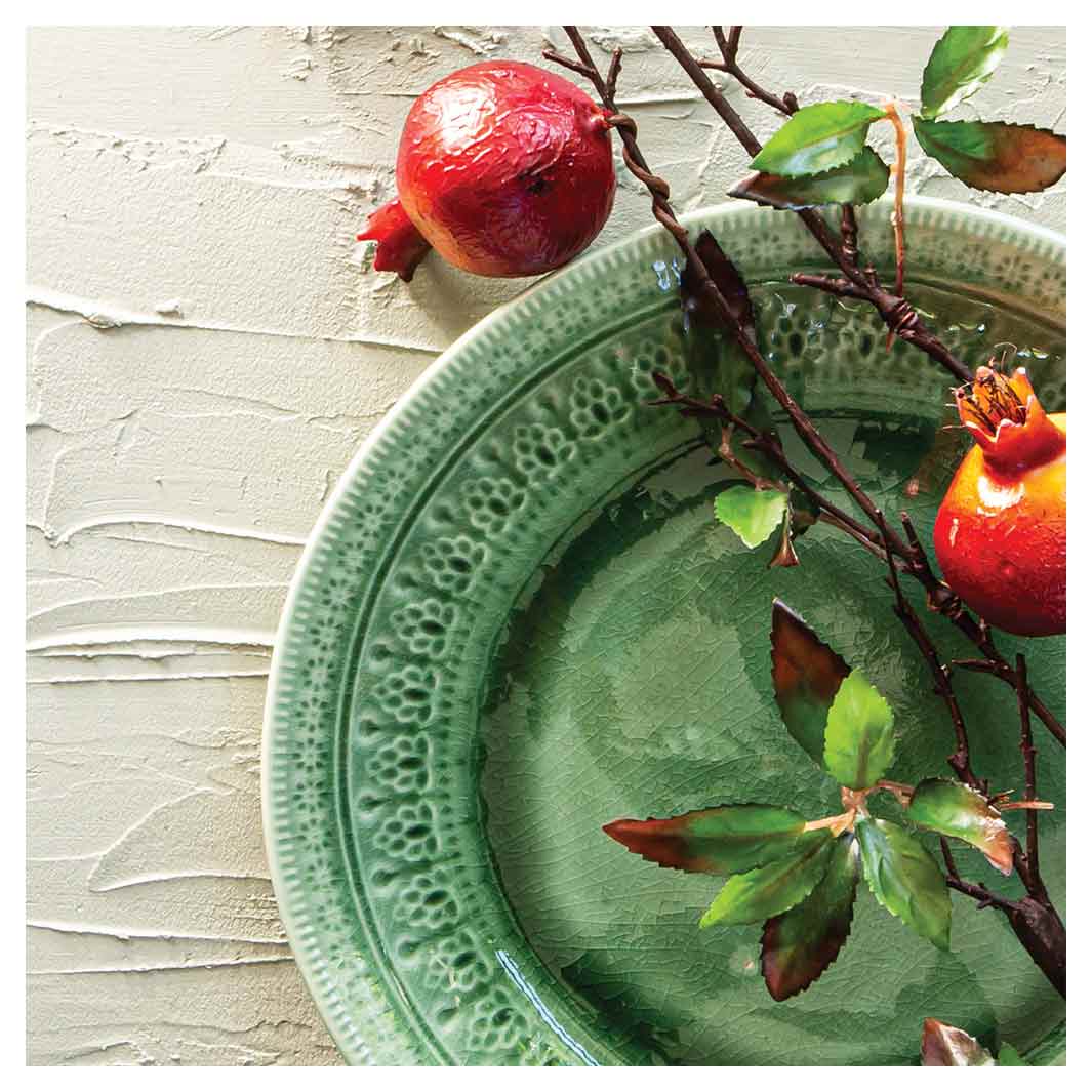 NATURAL RED POMEGRANATES ON GREEN PLATE SQUARE COASTER