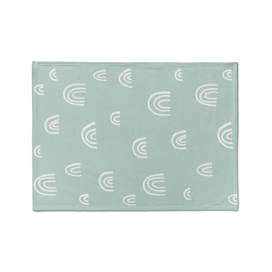 KIDS RAINBOW SCATTERED PATTERN FLEECE BLANKET