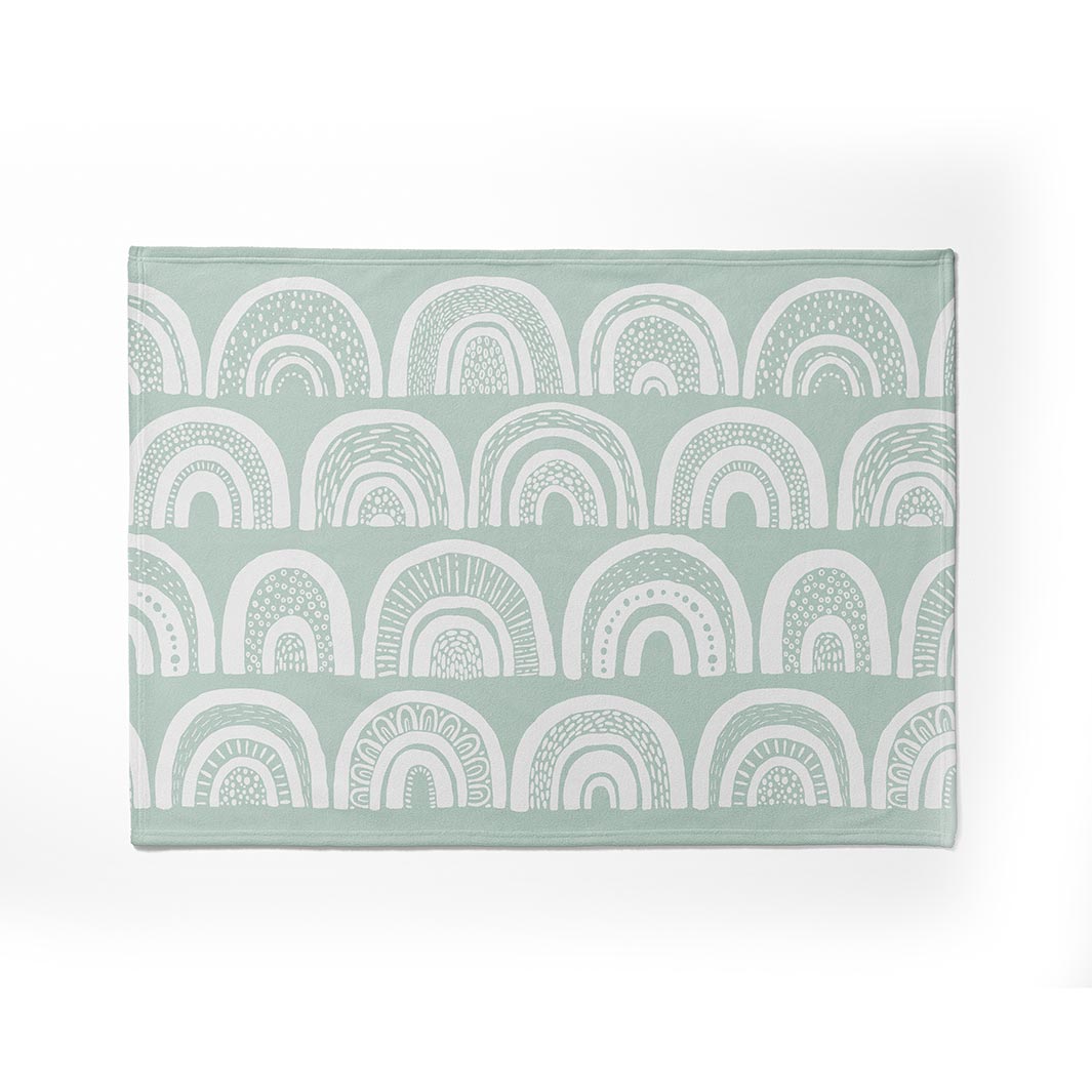 KIDS WHITE RAINBOW PATTERN FLEECE BLANKET
