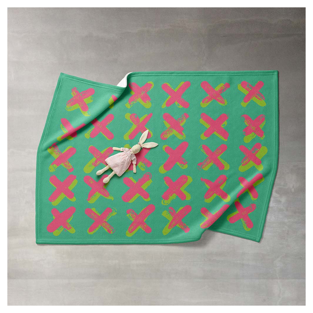 KIDS PINK AND GREEN CROSS PATTERN FLEECE BLANKET