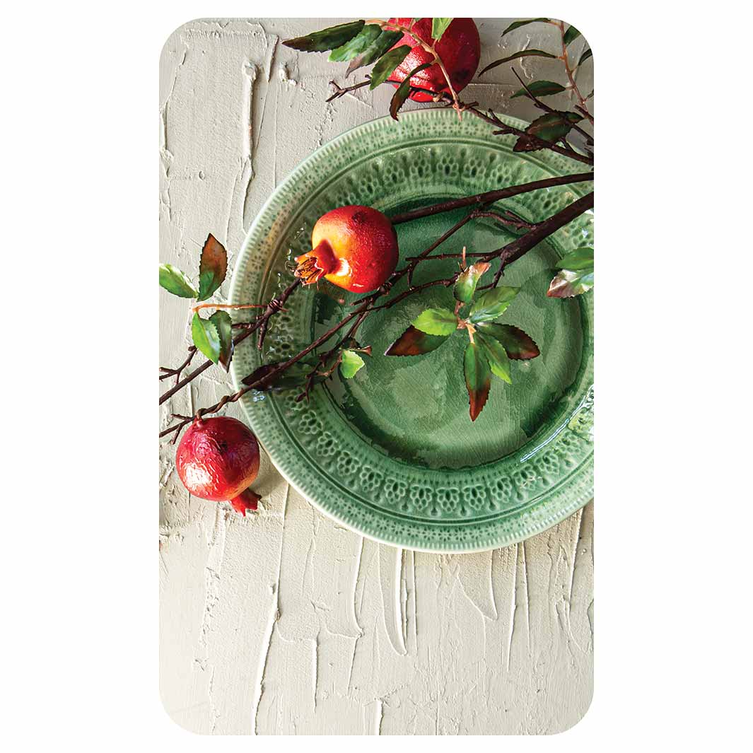 NATURAL RED POMEGRANATES ON GREEN PLATE KITCHEN TOWEL