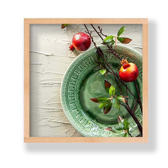 NATURAL RED POMEGRANATES ON GREEN PLATE PINE BOX