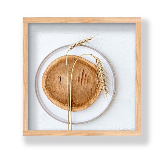 NATURAL WHEAT ON WOOD AND WHITE PINE BOX