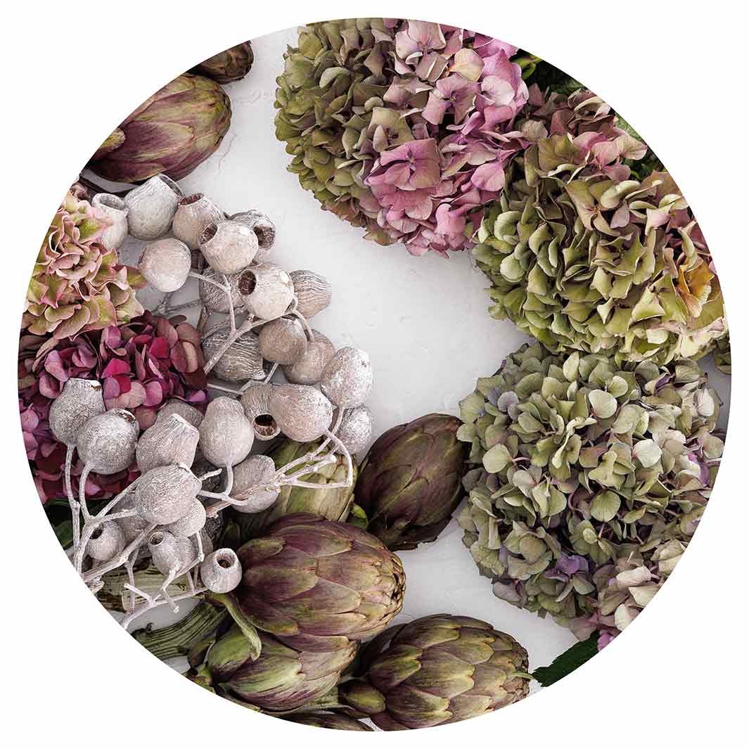 HYDRANGEA AND MUTED ARTICHOKES ROUND PLACEMAT
