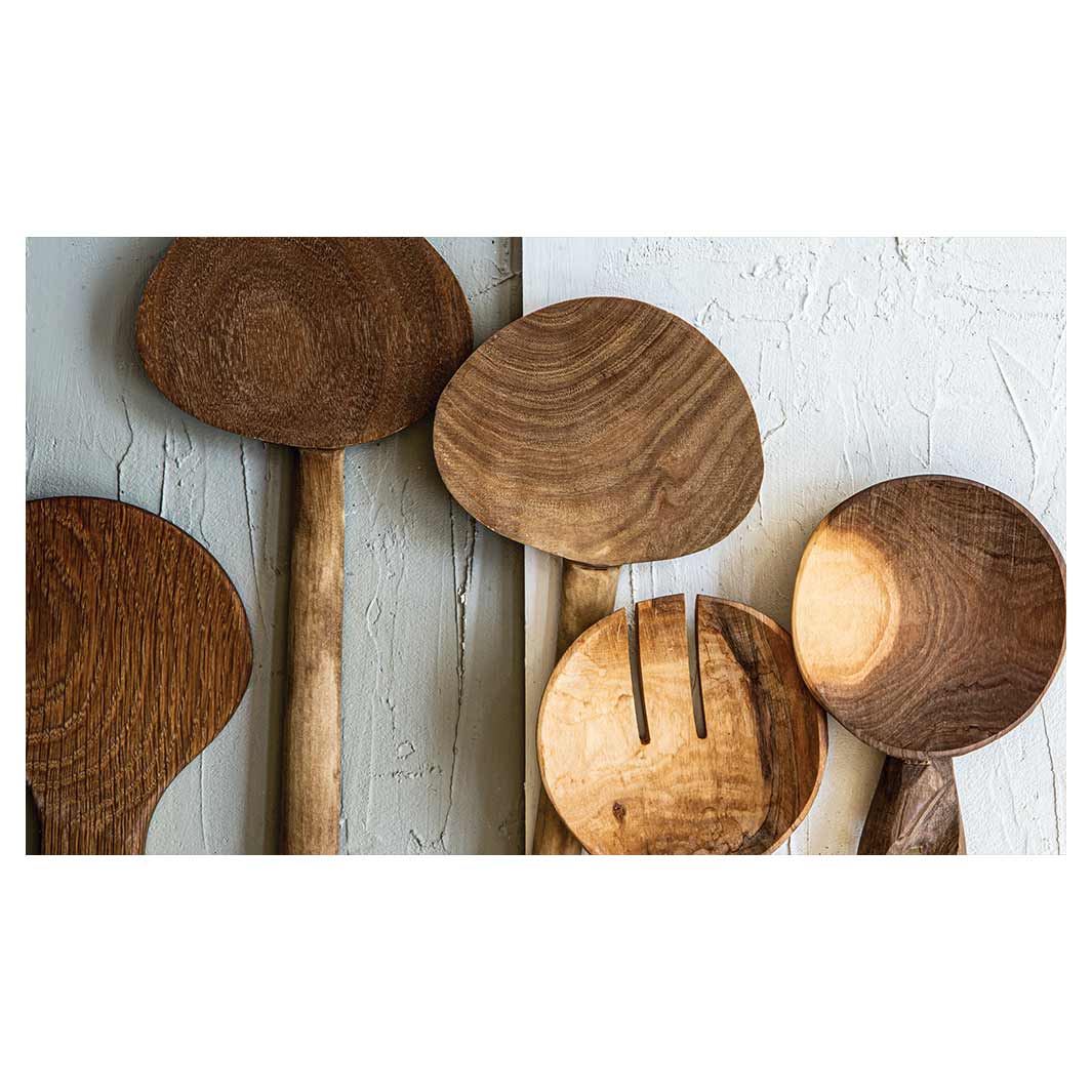 NATURAL BROWN WOODEN SPOONS ON GREY AND WHITE RECTANGULAR SCATTER CUSHION