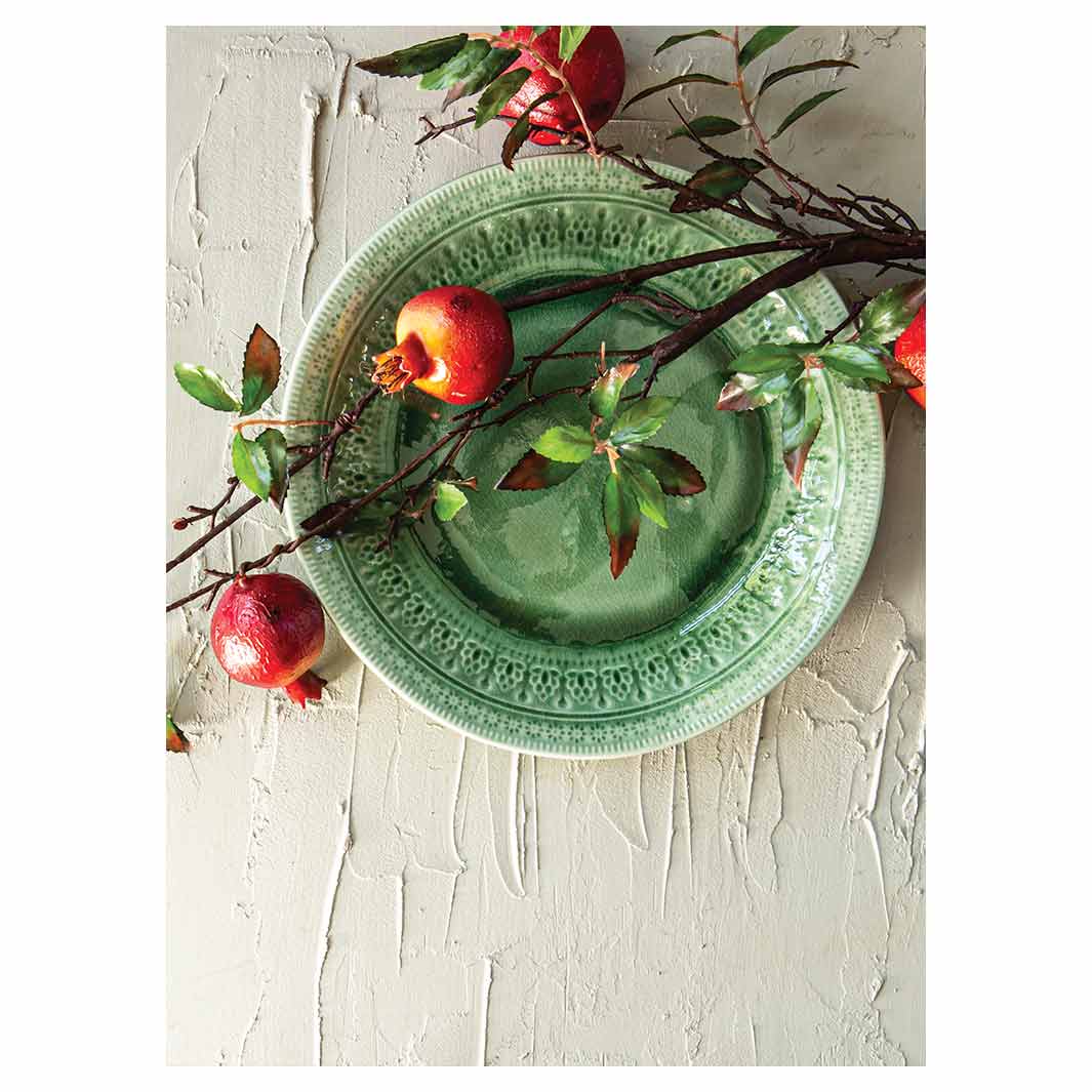 NATURAL RED POMEGRANATES ON GREEN PLATE TEA TOWEL