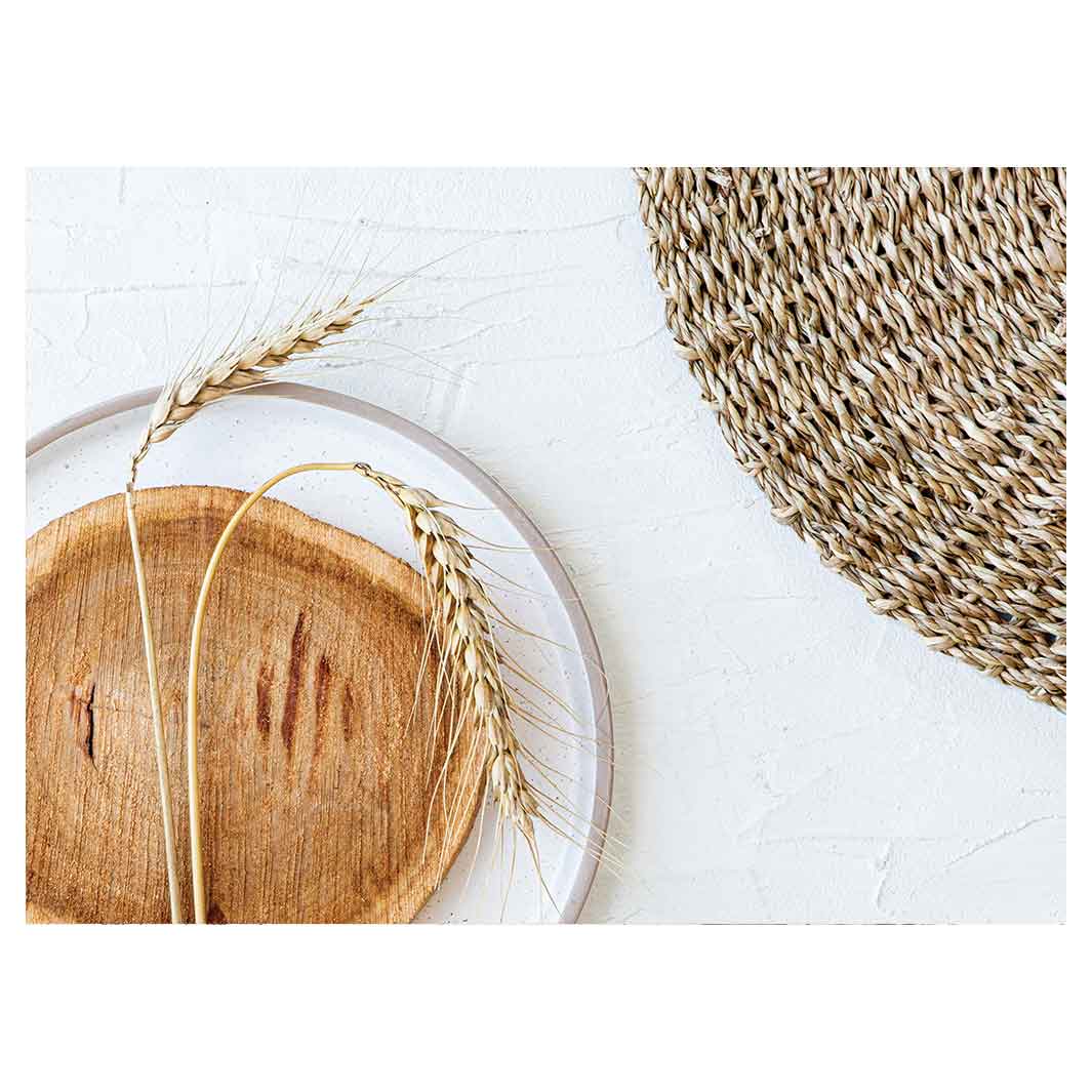 NATURAL BEIGE WHEAT ON WOOD AND WHITE TEA TRAY