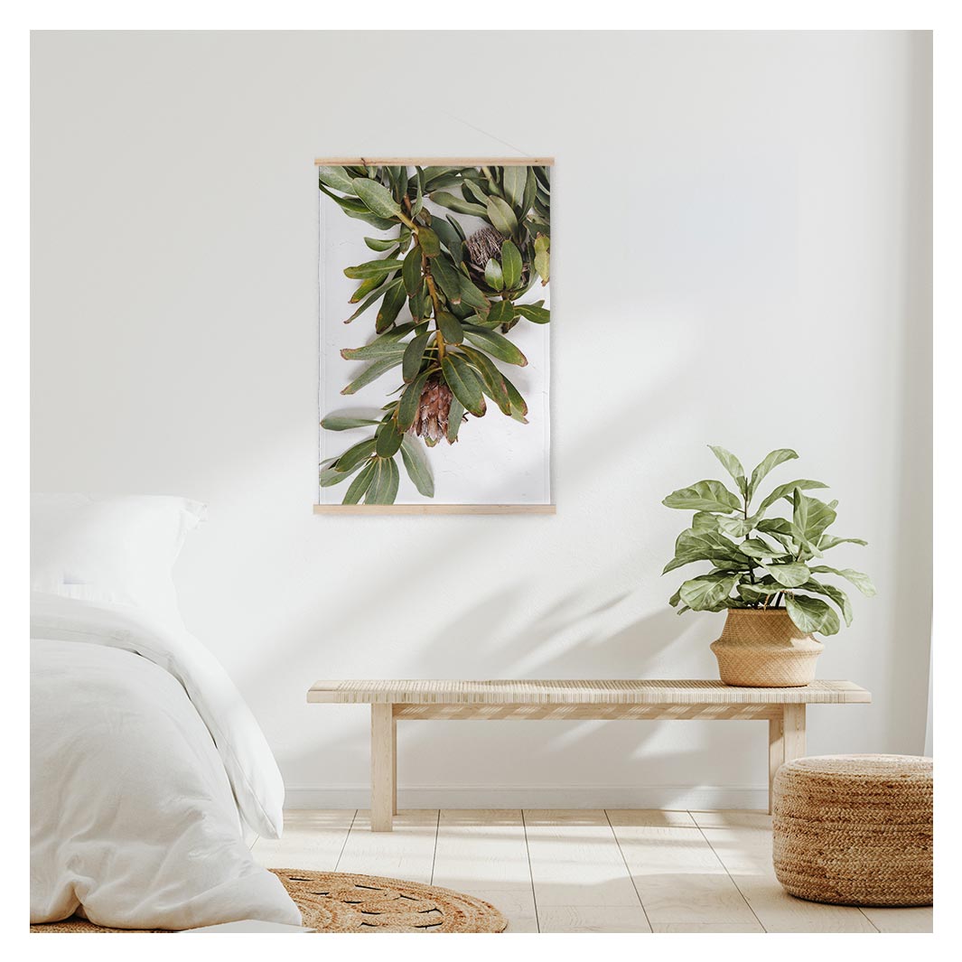 DRIED PROTEA WITH GREEN LEAVES WALL HANGING