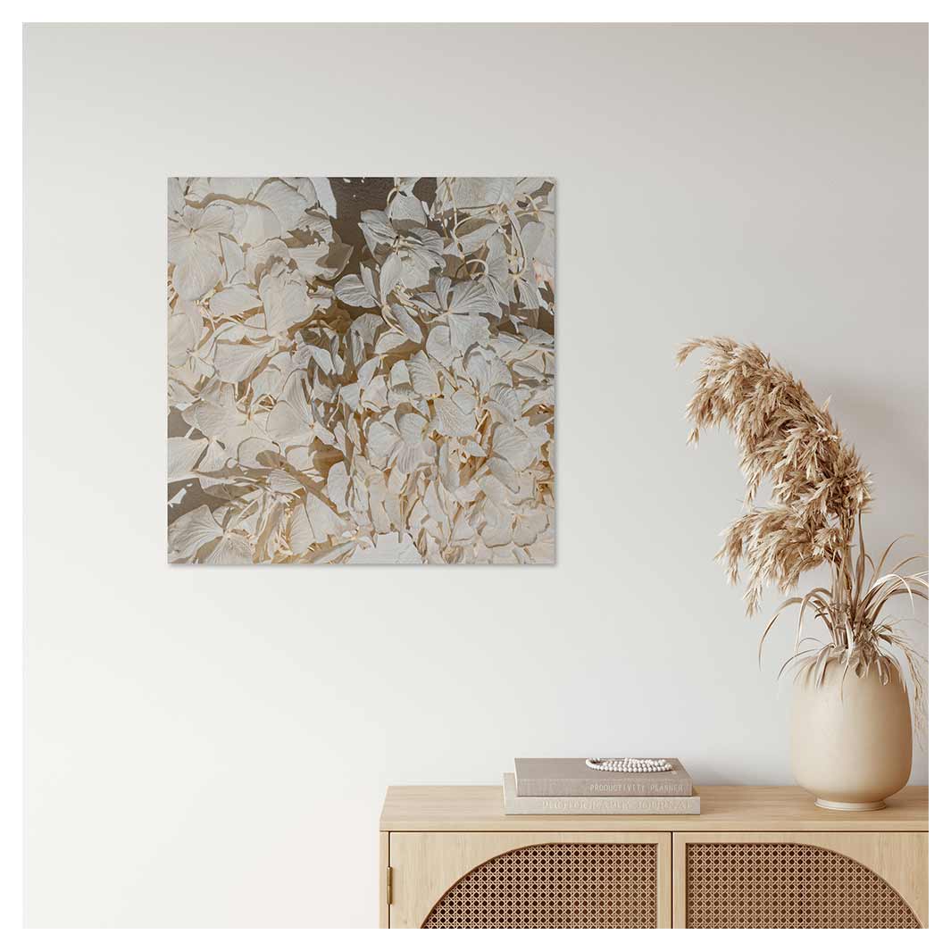 FLORAL CREAM BLEACHED HYDRANGEA LEAVES PERSPEX