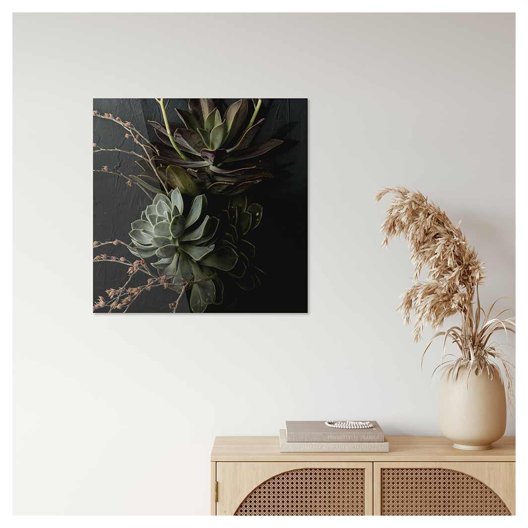 NATURAL GREEN ALOE BUSH WITH LEAVES PERSPEX