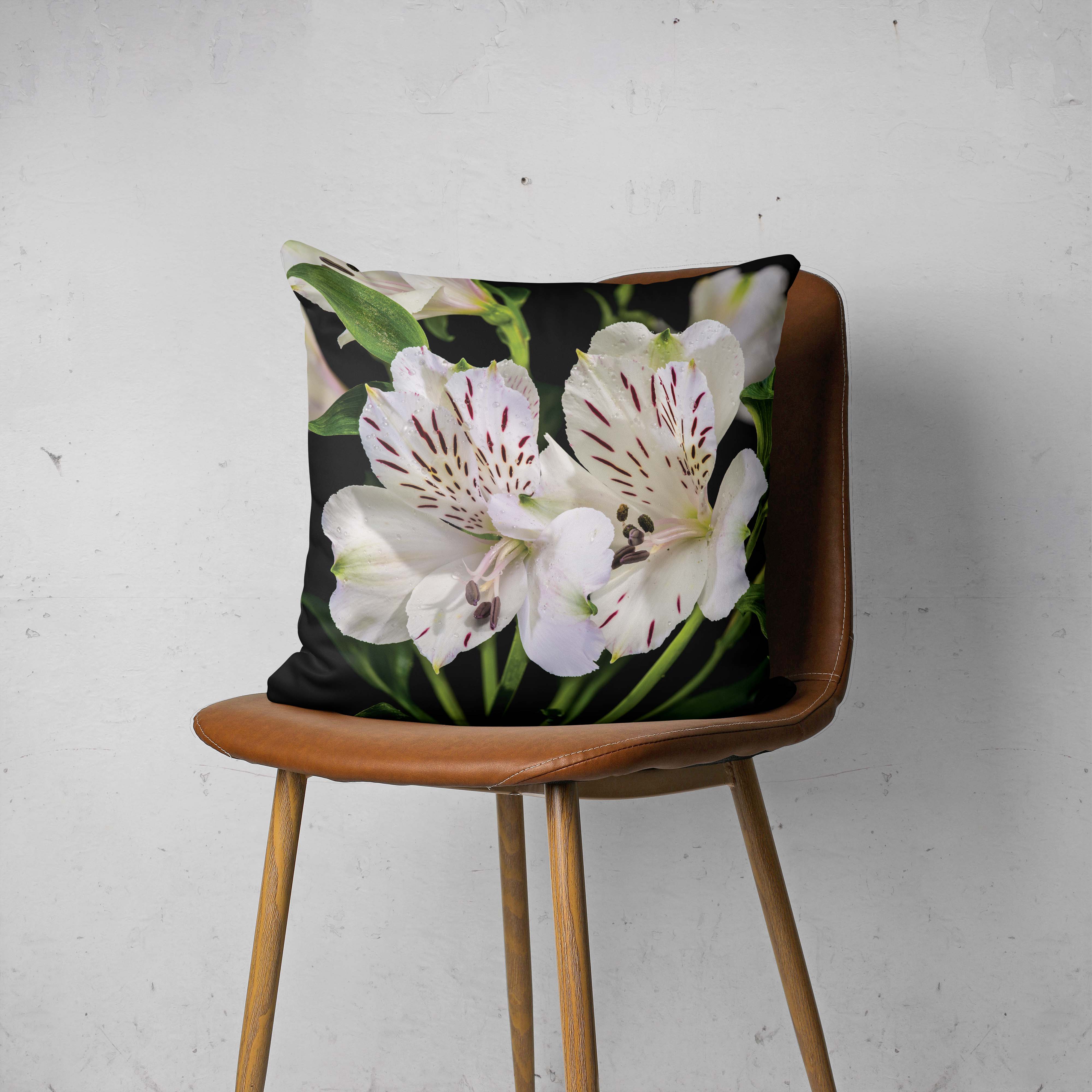 SPECKLED BUNCH SCATTER CUSHION