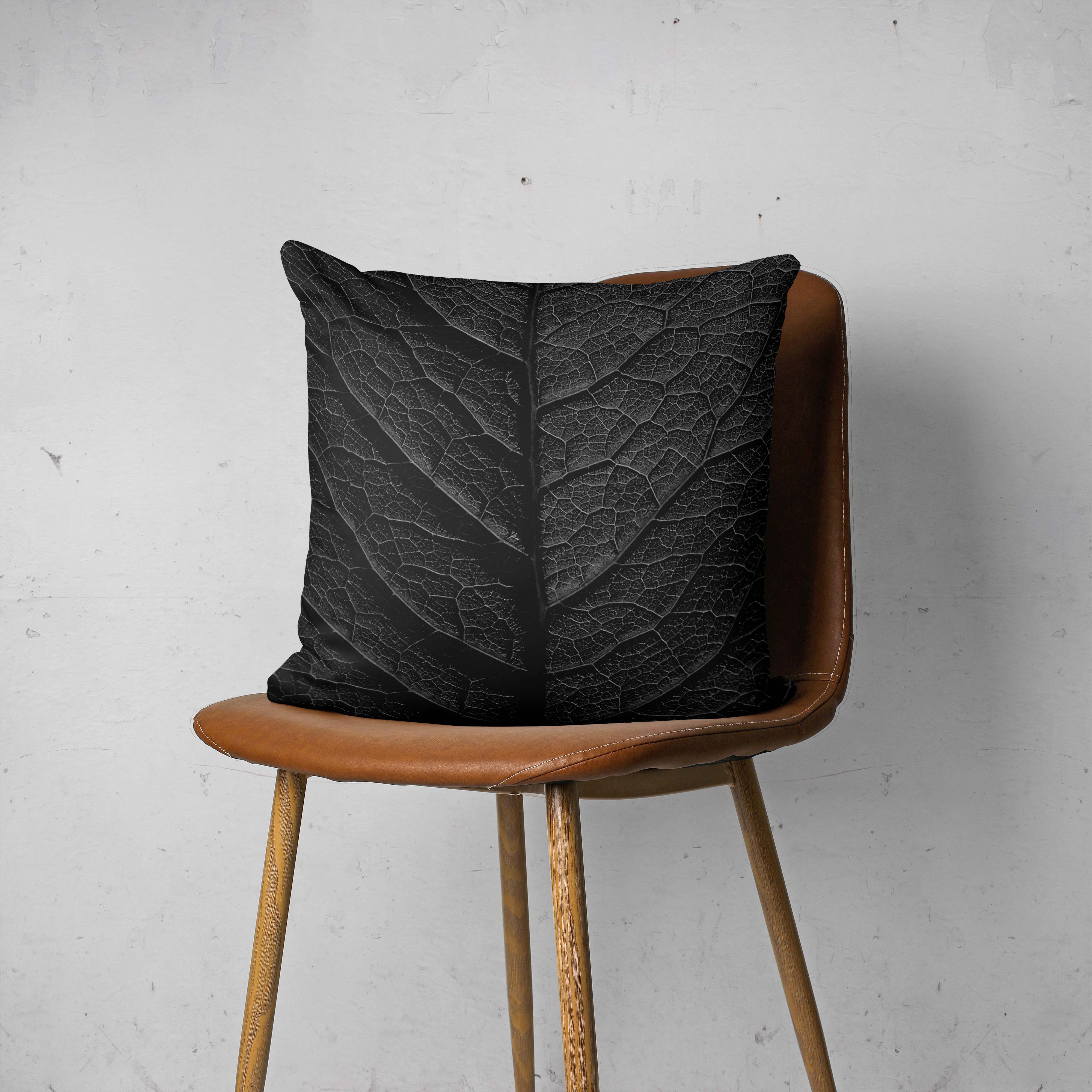 MIDNIGHT VEINS SCATTER CUSHION
