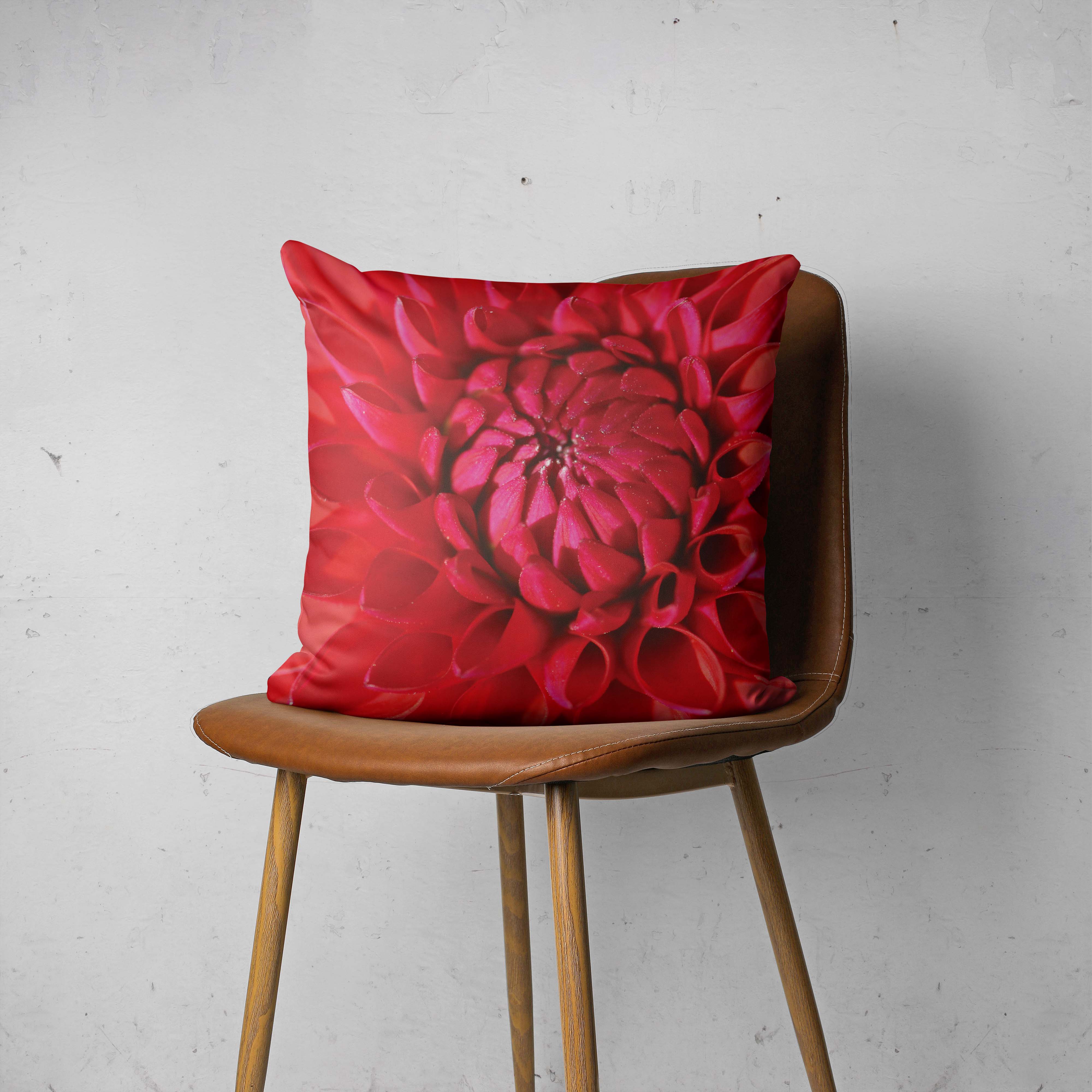 DAHLIA RED SCATTER CUSHION