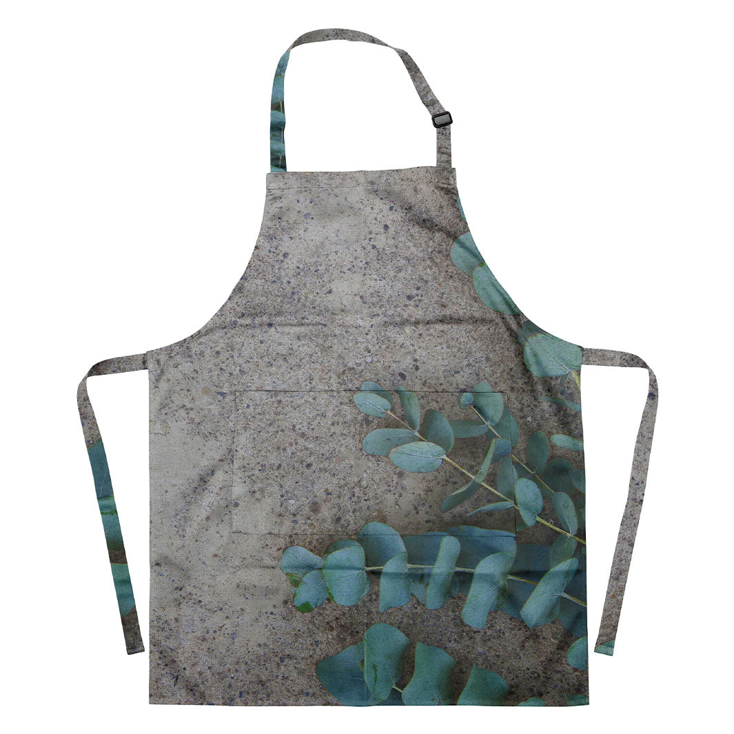 CONCRETE EUCALYPTUS LEAVES APRON