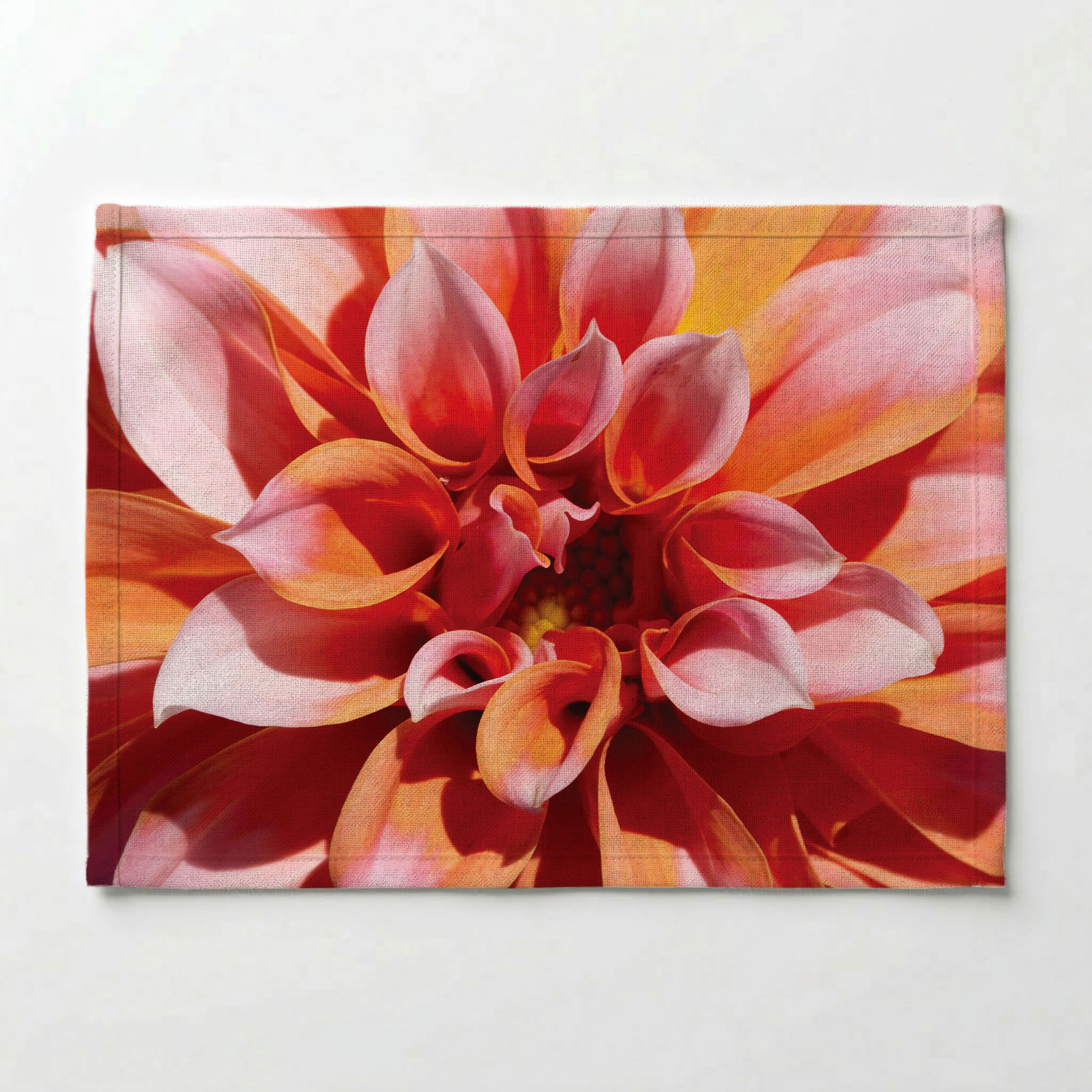 FLORAL PINK DAHLIA PLACEMAT