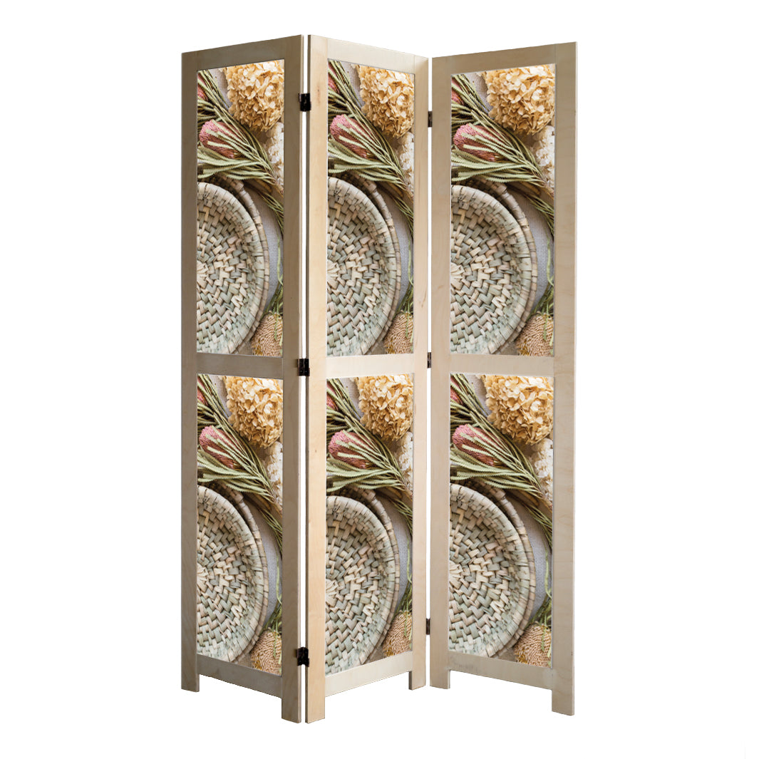 FLORAL CREAM AND GREY BASKET WITH PINK BANKSEAS ROOM DIVIDER