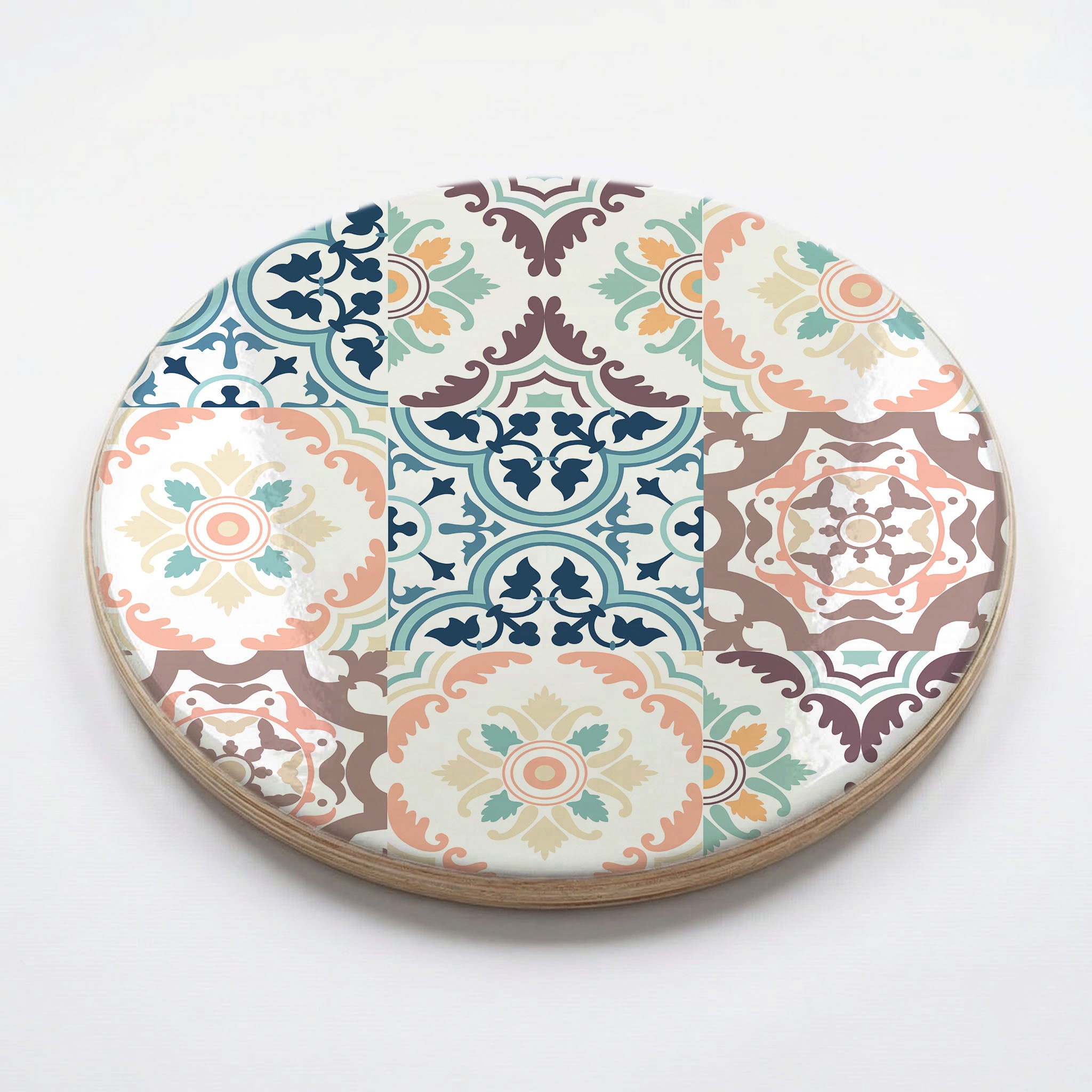 PATTERN BLUE AND MAUVE TILE CHEESEBOARD