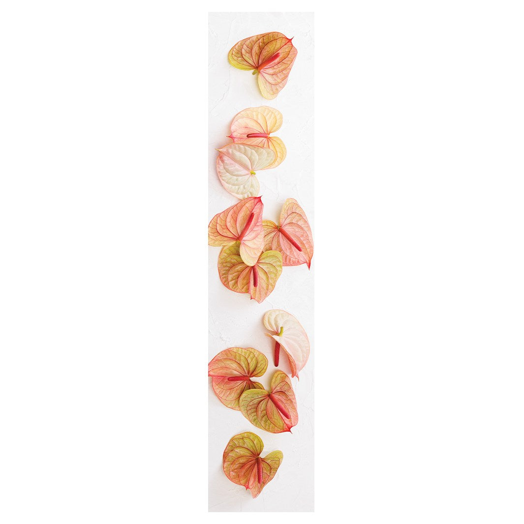 ANTHURIUM BLOOM ARRANGEMENT TABLE RUNNER
