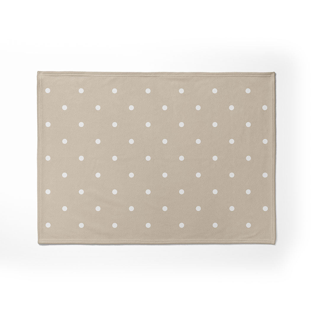 KIDS WHITE DOTTED PATTERN FLEECE BLANKET