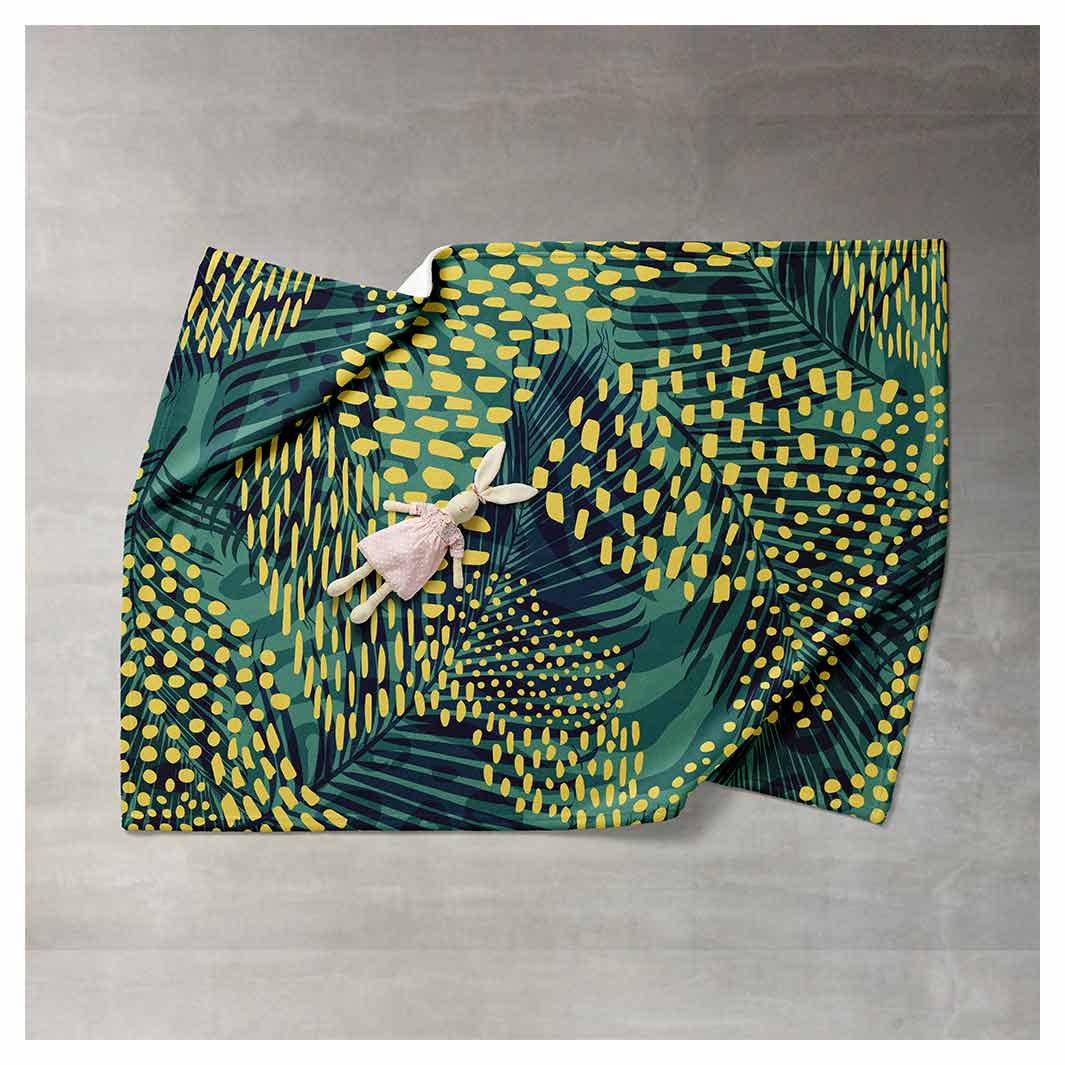 KIDS GREEN YELLOW JUNGLE PATTERN FLEECE BLANKET