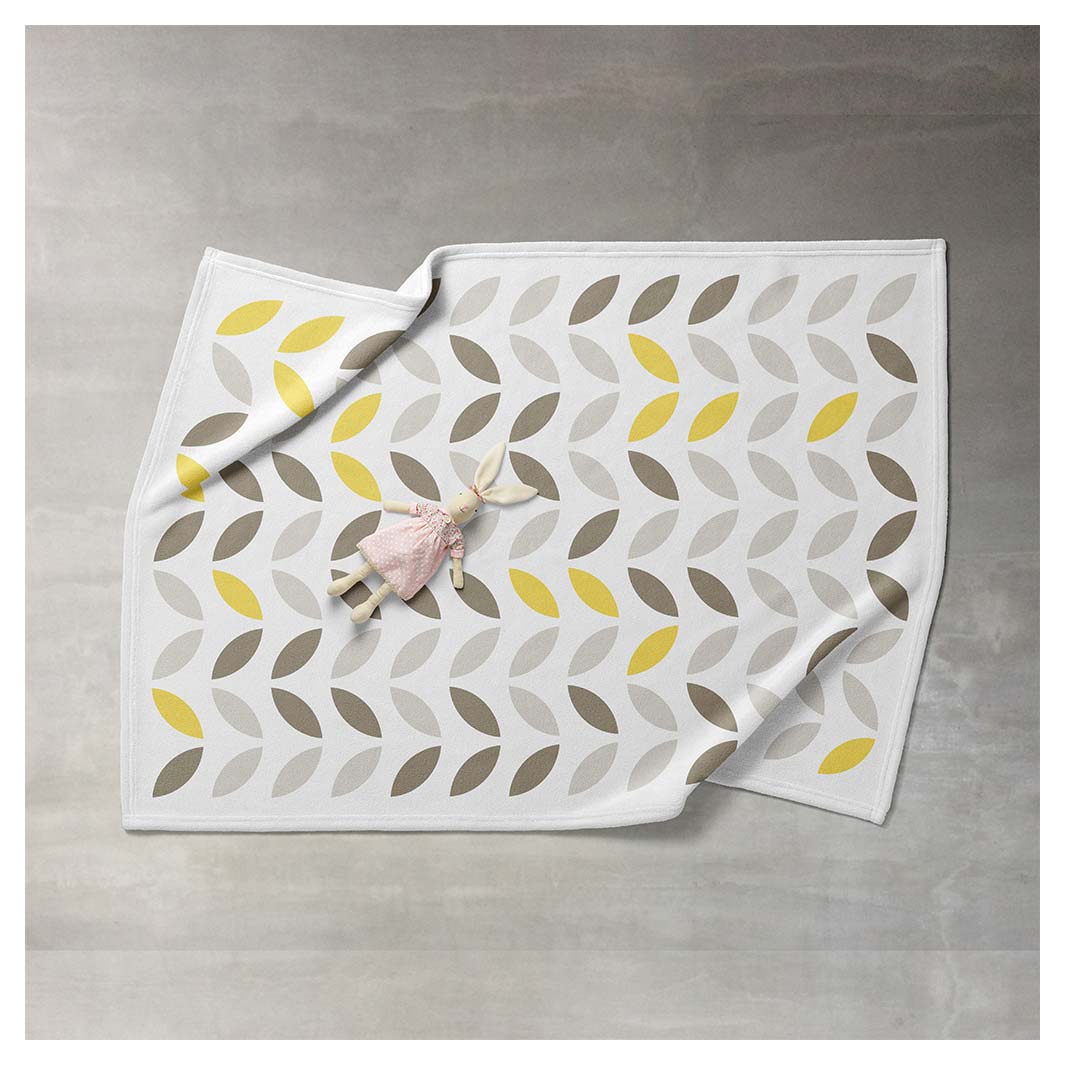 KIDS GREY AND YELLOW GEO LEAF PATTERN FLEECE BLANKET