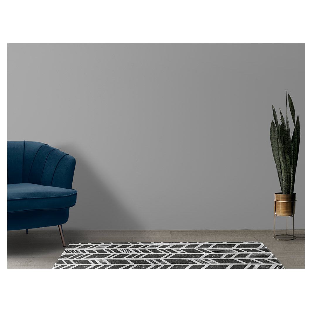 MODERN BLACK AND WHITE TRIBAL PATTERN RUNNER RUG