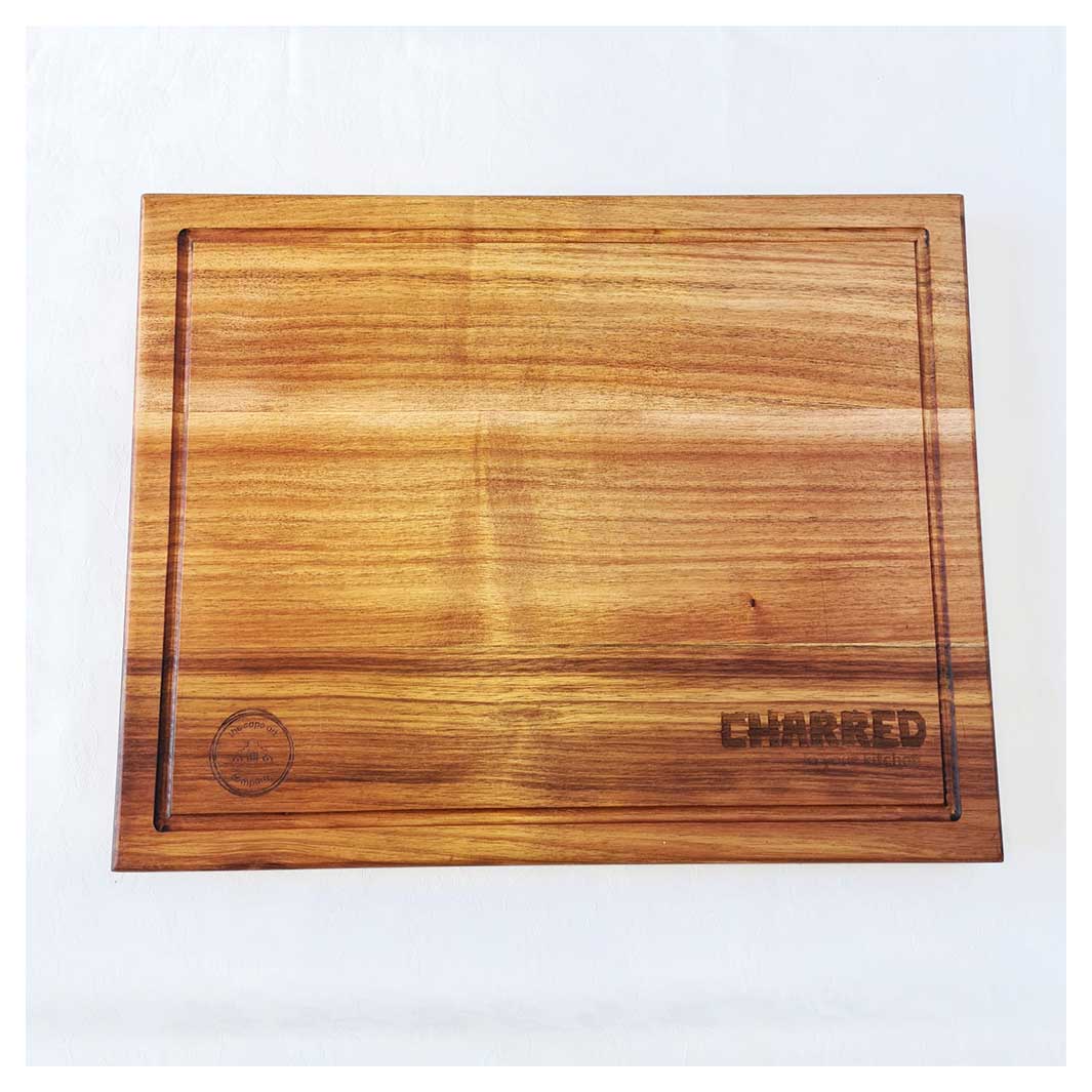 WOODEN CUTTING BOARD