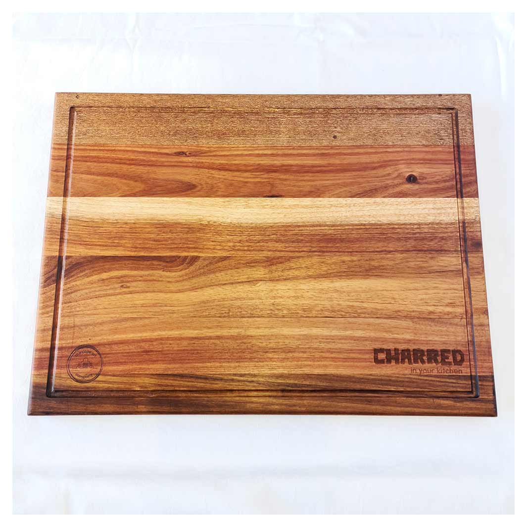 WOODEN CUTTING BOARD